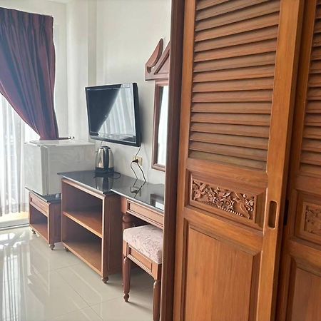 Praew Mansion Hotel Kamala Beach Buitenkant foto