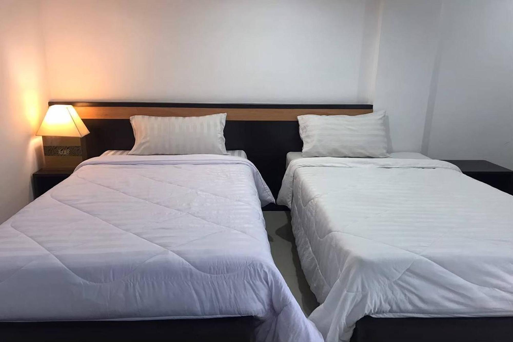 Praew Mansion Hotel Kamala Beach Buitenkant foto