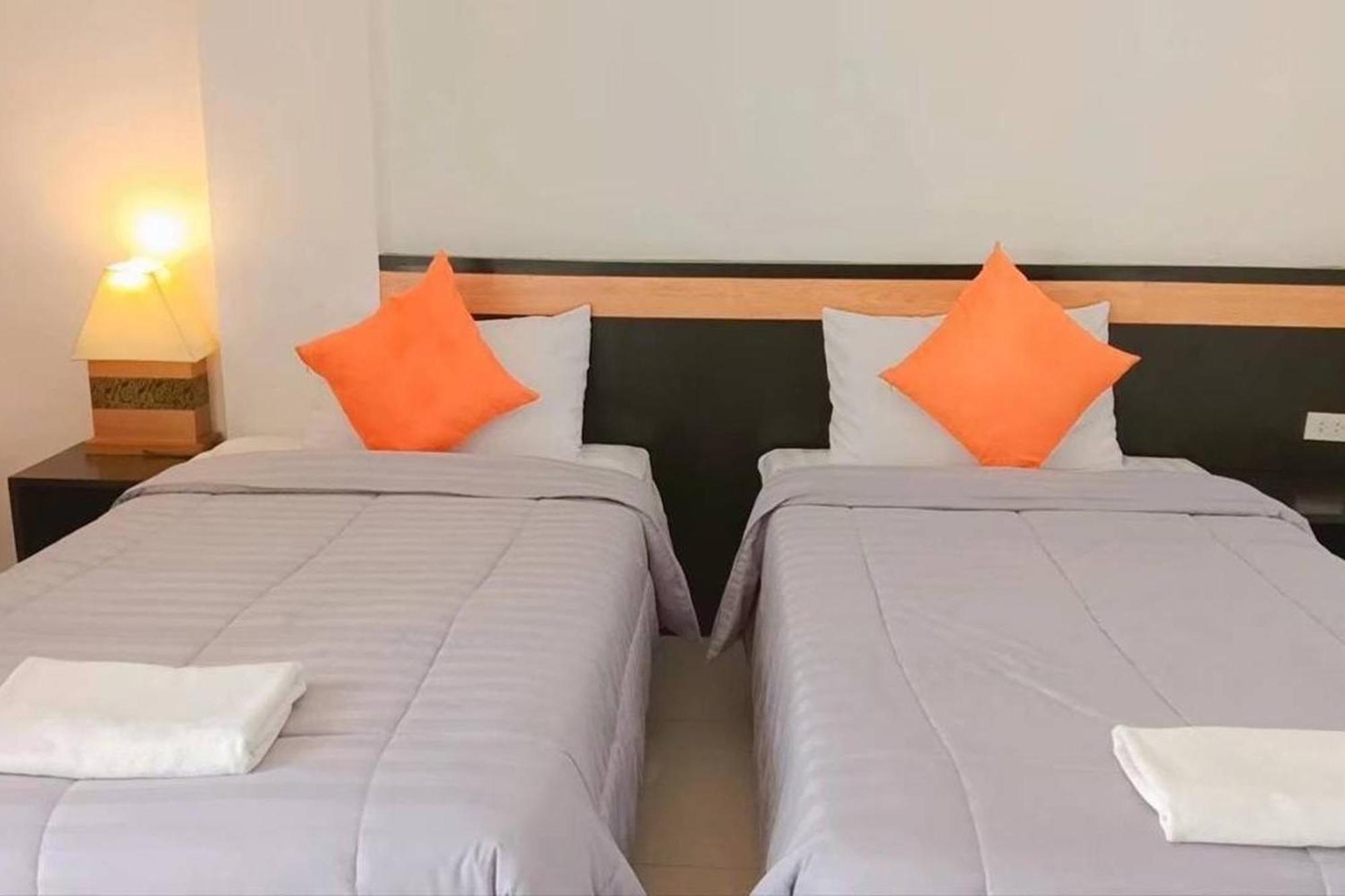 Praew Mansion Hotel Kamala Beach Buitenkant foto